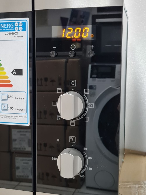 Cuptor Zanussi 90 cm extra lat